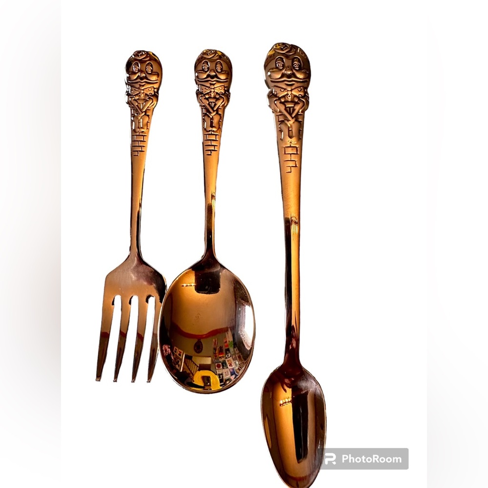 1994 Oneida Humpty Dumpty 3 Piece Child Flatware set, Made in USA